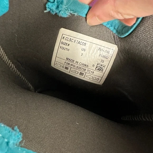 Bogs Kids' Classic II Tacos Boots size 3 - Picture 6 of 7